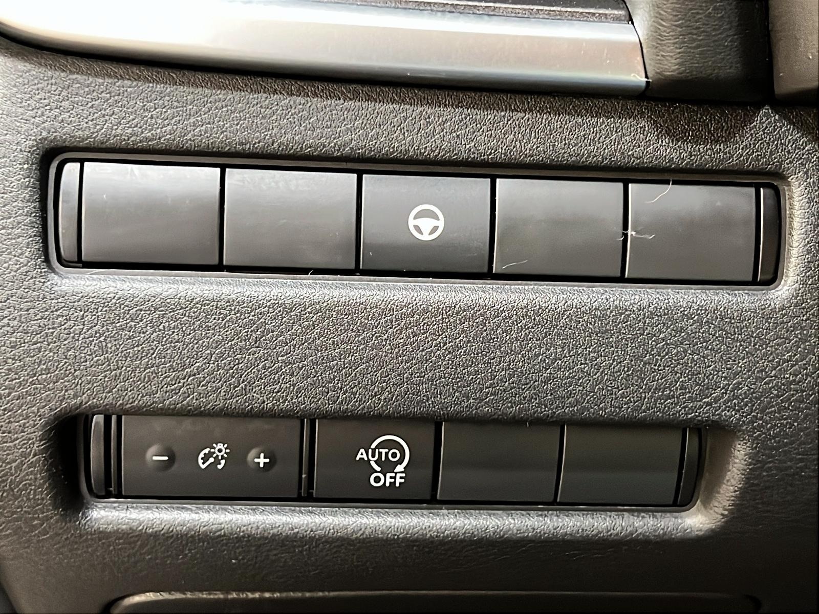 Nissan Rogue SV TOIT PANO 4RM 2023 - image #23