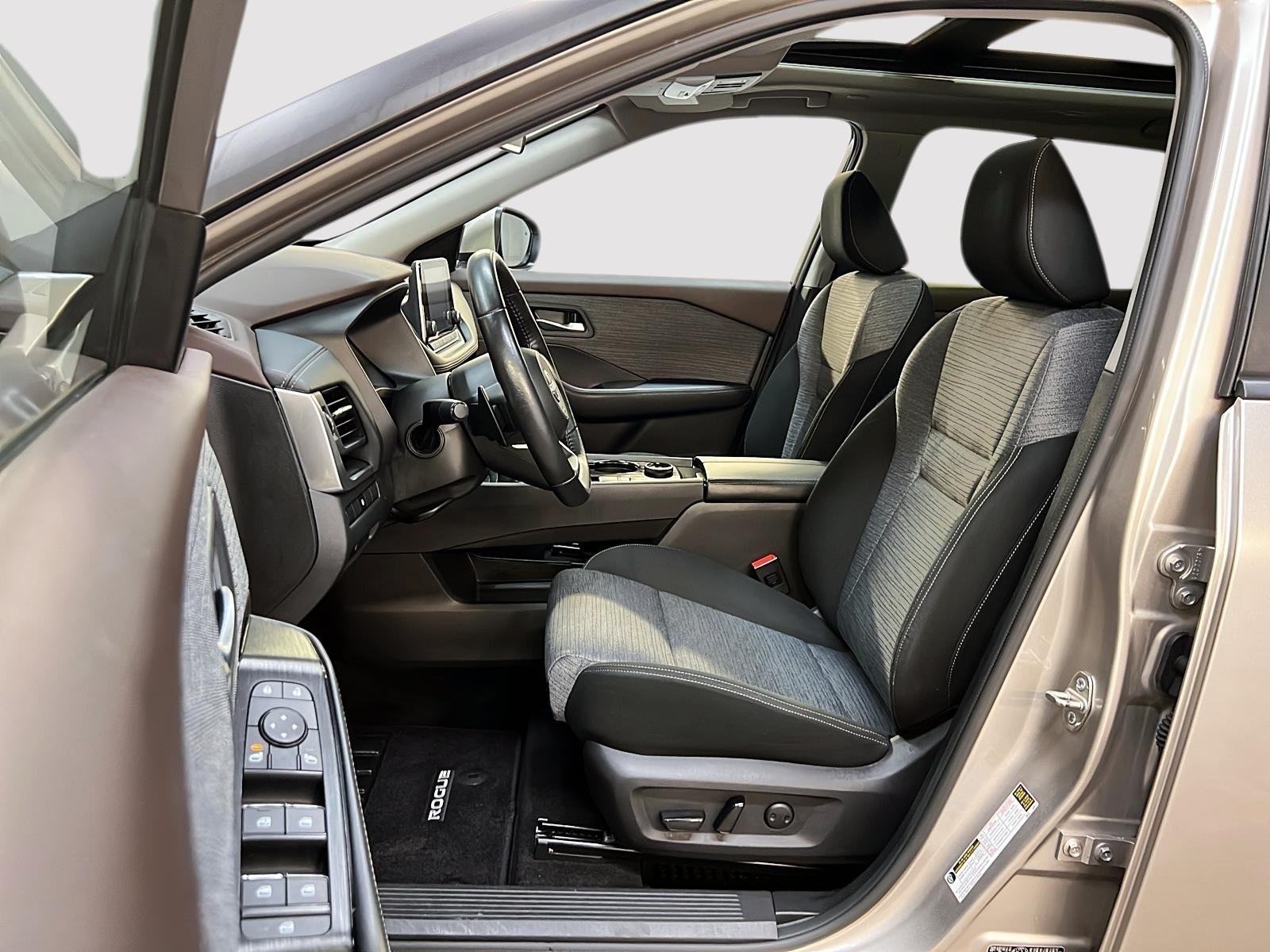 Nissan Rogue SV TOIT PANO 4RM 2023 - image #7