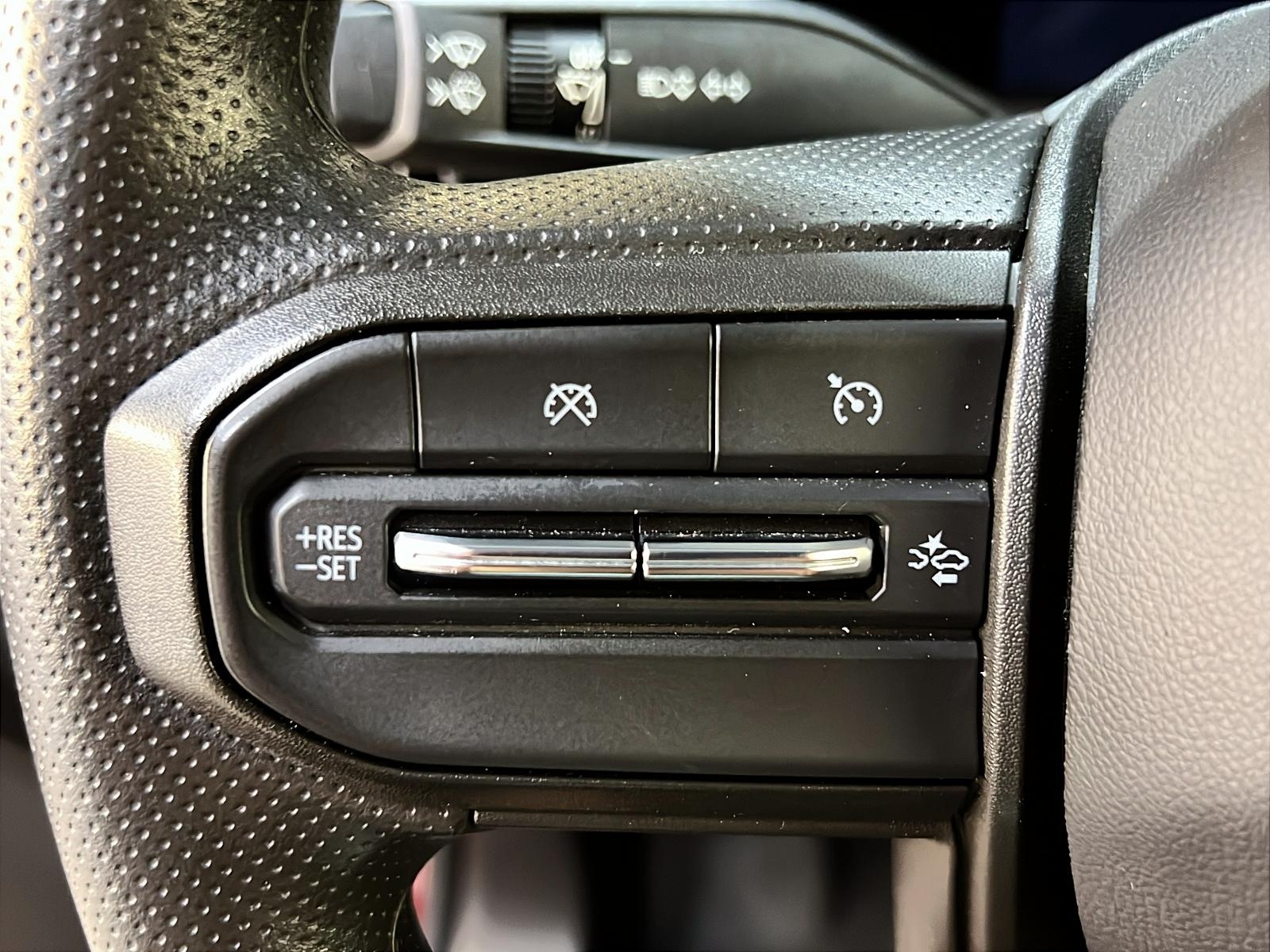 Chevrolet Colorado WT PREFERRED CREW CAB 4X4 2023 - image #19