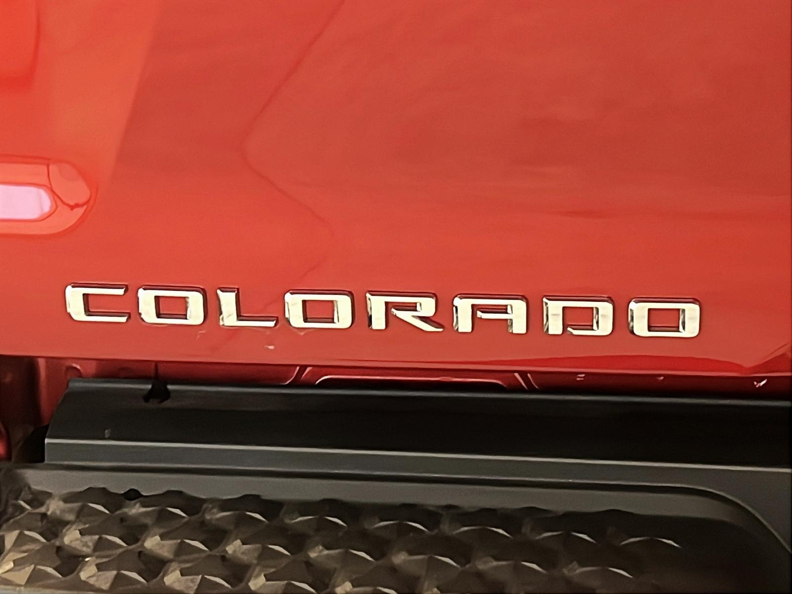 Chevrolet Colorado WT PREFERRED CREW CAB 4X4 2023 - image #23