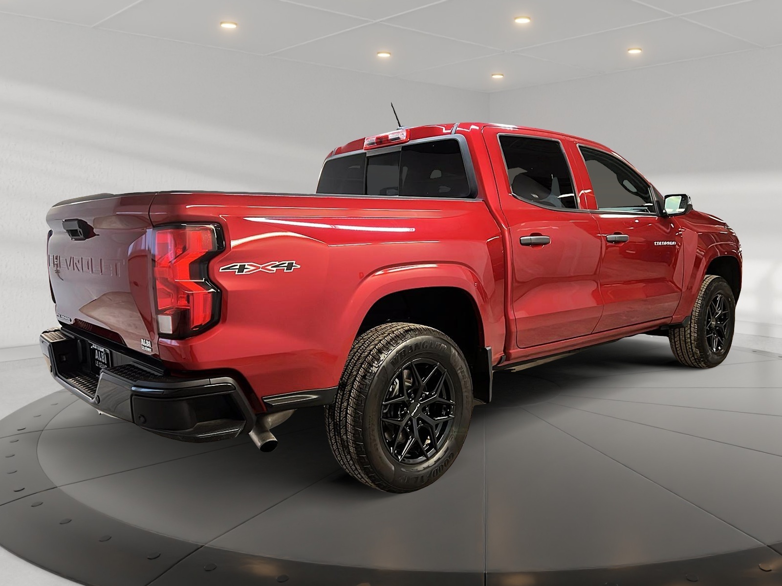 Chevrolet Colorado WT PREFERRED CREW CAB 4X4 2023 - image #4