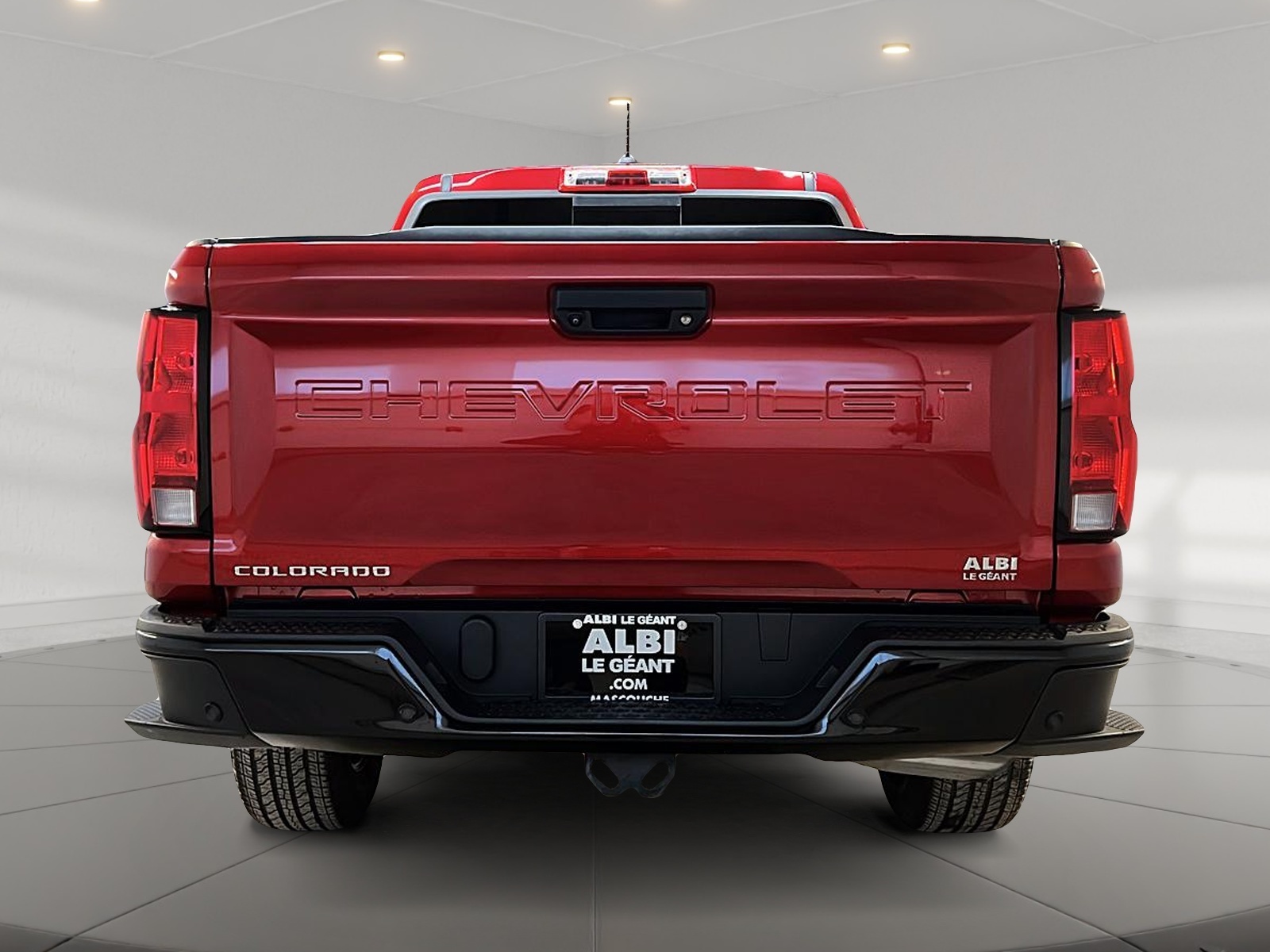 Chevrolet Colorado WT PREFERRED CREW CAB 4X4 2023 - image #5