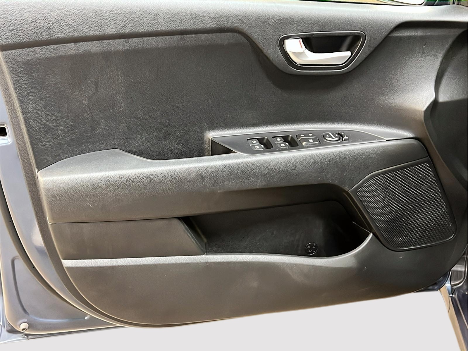 Kia Rio5 2023 - Image #24