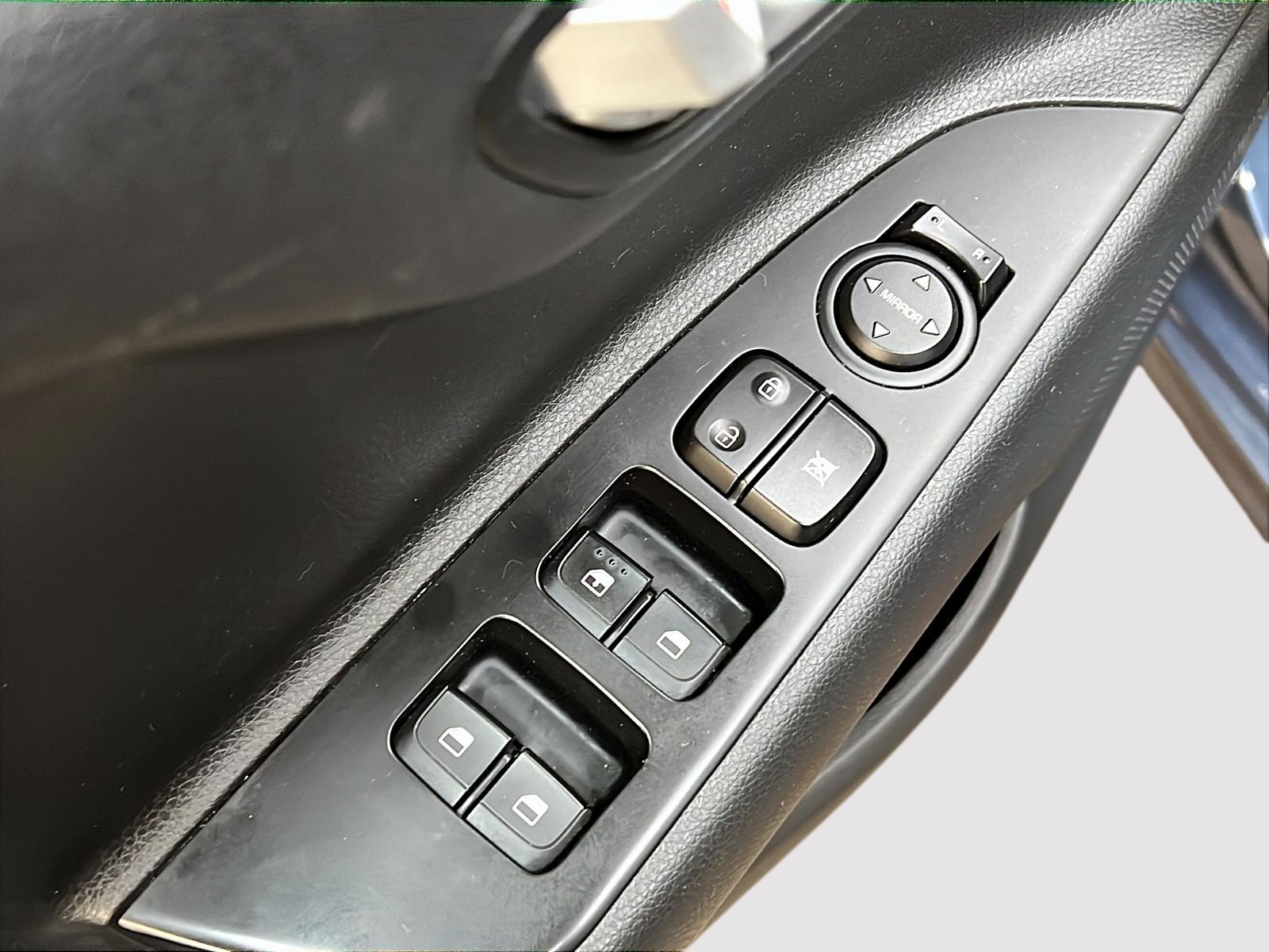 Kia Rio5 2023 - Image #23
