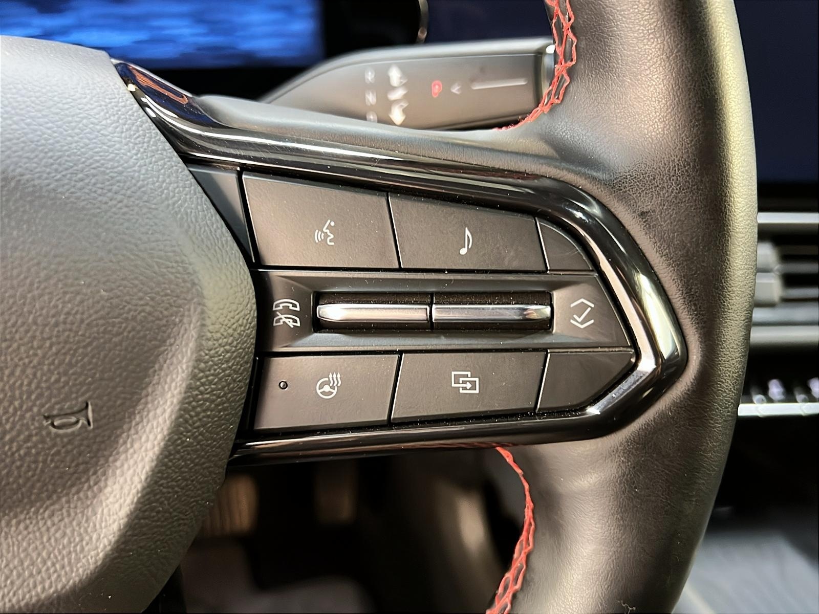 Chevrolet Equinox EV 2RS NAV 2025 - image #19