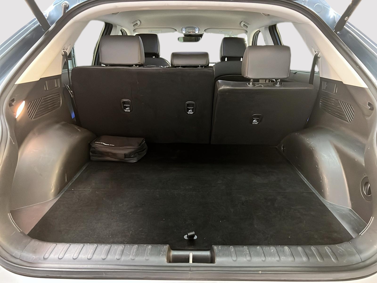 Hyundai IONIQ 5 PREFERRED LUXURY LONG RANGE CUIR NAV 4RM 2024 - image #12