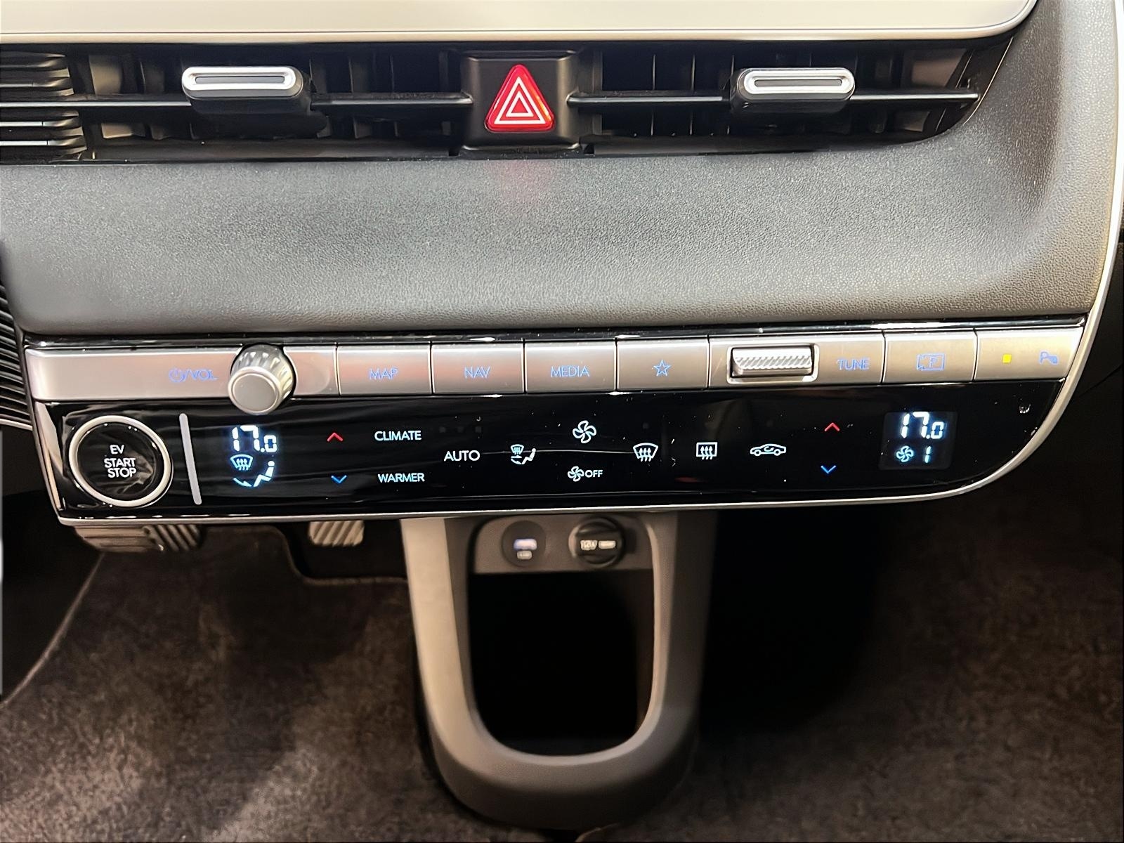 Hyundai IONIQ 5 PREFERRED LUXURY LONG RANGE CUIR NAV 4RM 2024 - image #14