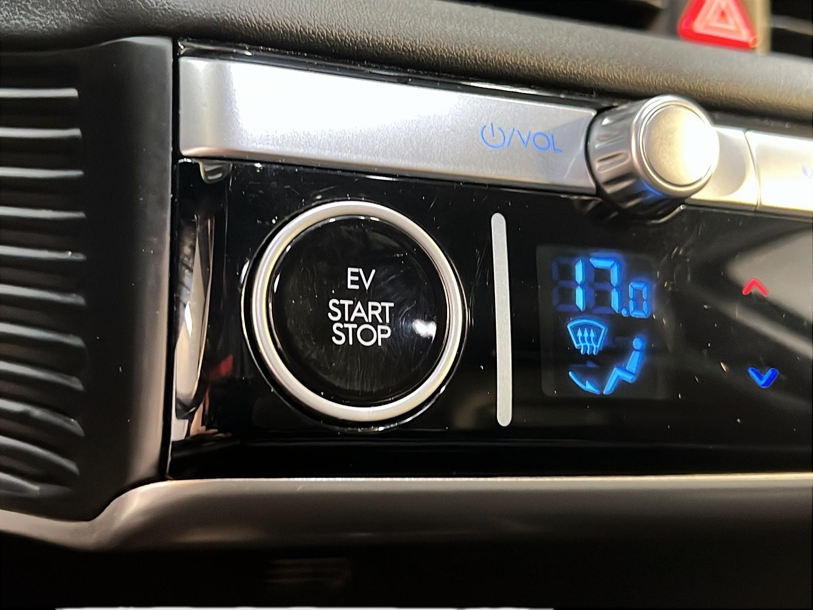 Hyundai IONIQ 5 PREFERRED LUXURY LONG RANGE CUIR NAV 4RM 2024 - image #18