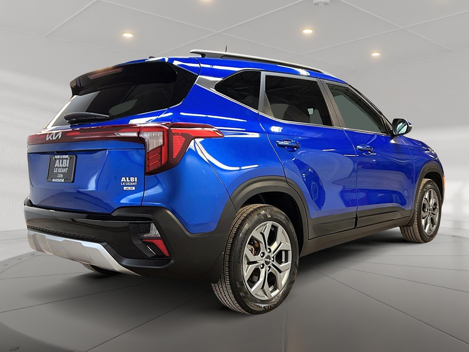 Kia SELTOS EX CUIR TOIT 4RM 2024 - image #4