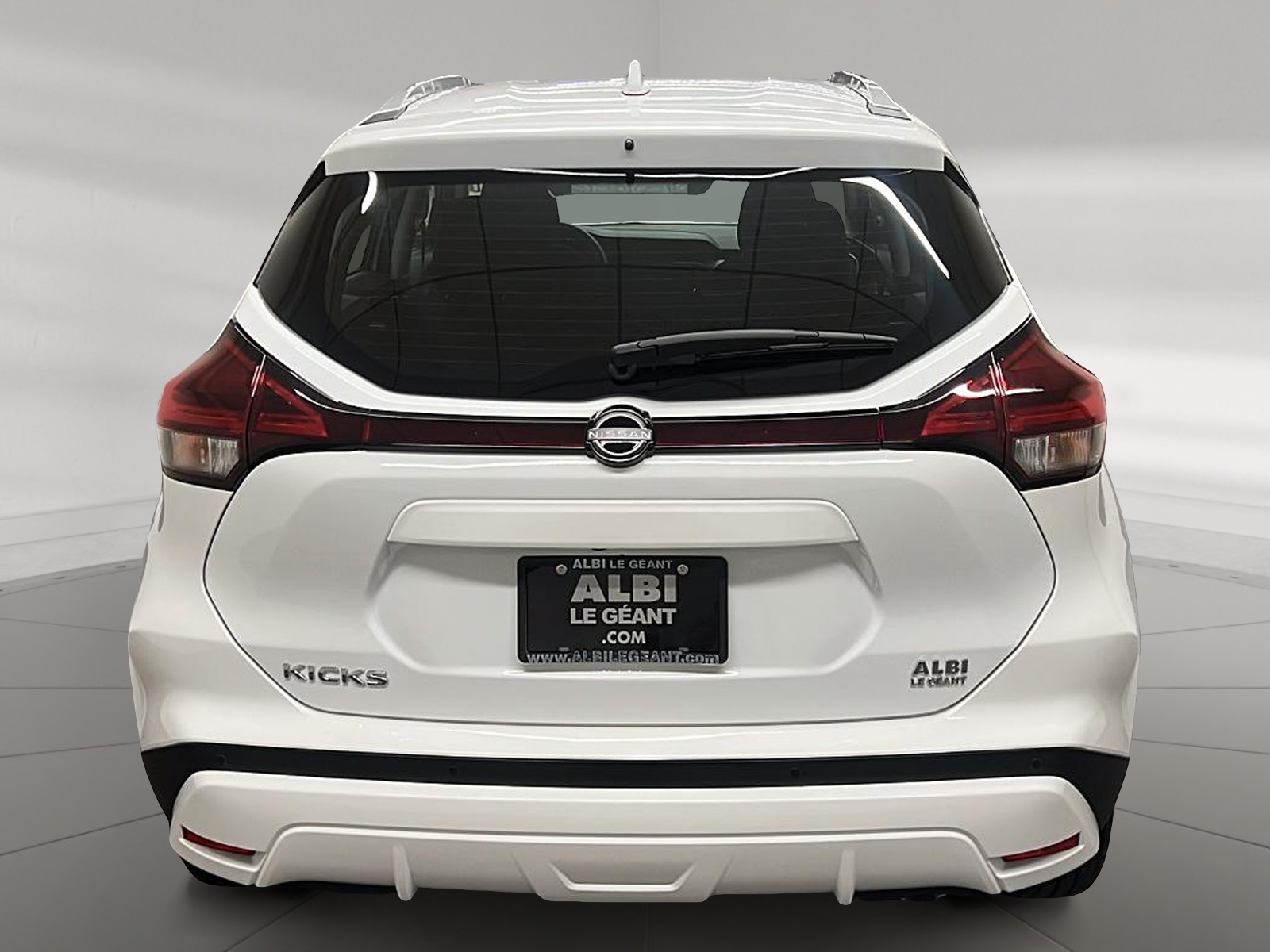 Nissan KICKS PLAY 2025 - Image #5