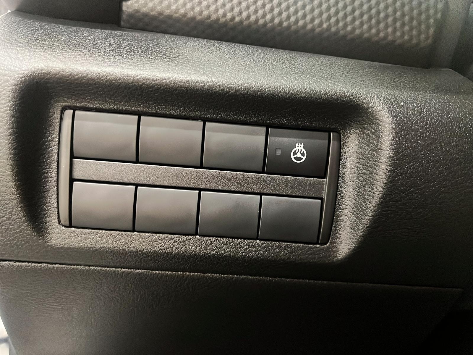 Nissan KICKS PLAY 2025 - Image #17