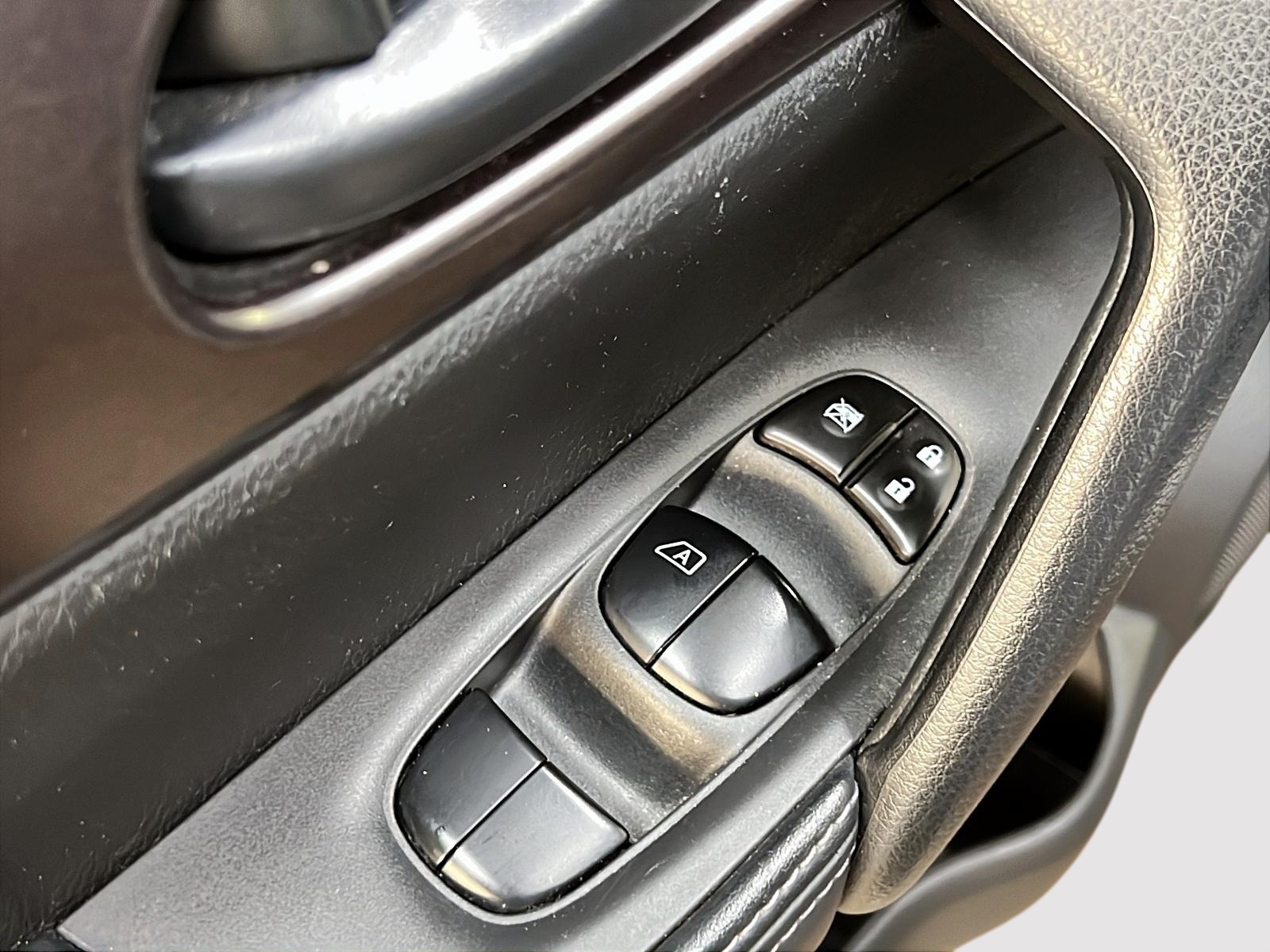 Nissan Qashqai S 2022 - image #20
