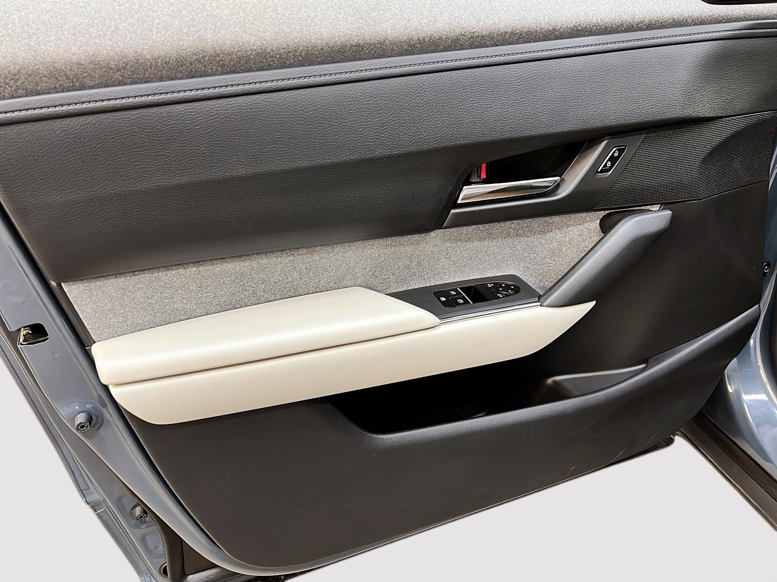Mazda MX-30 GS NAV 2023 - image #24