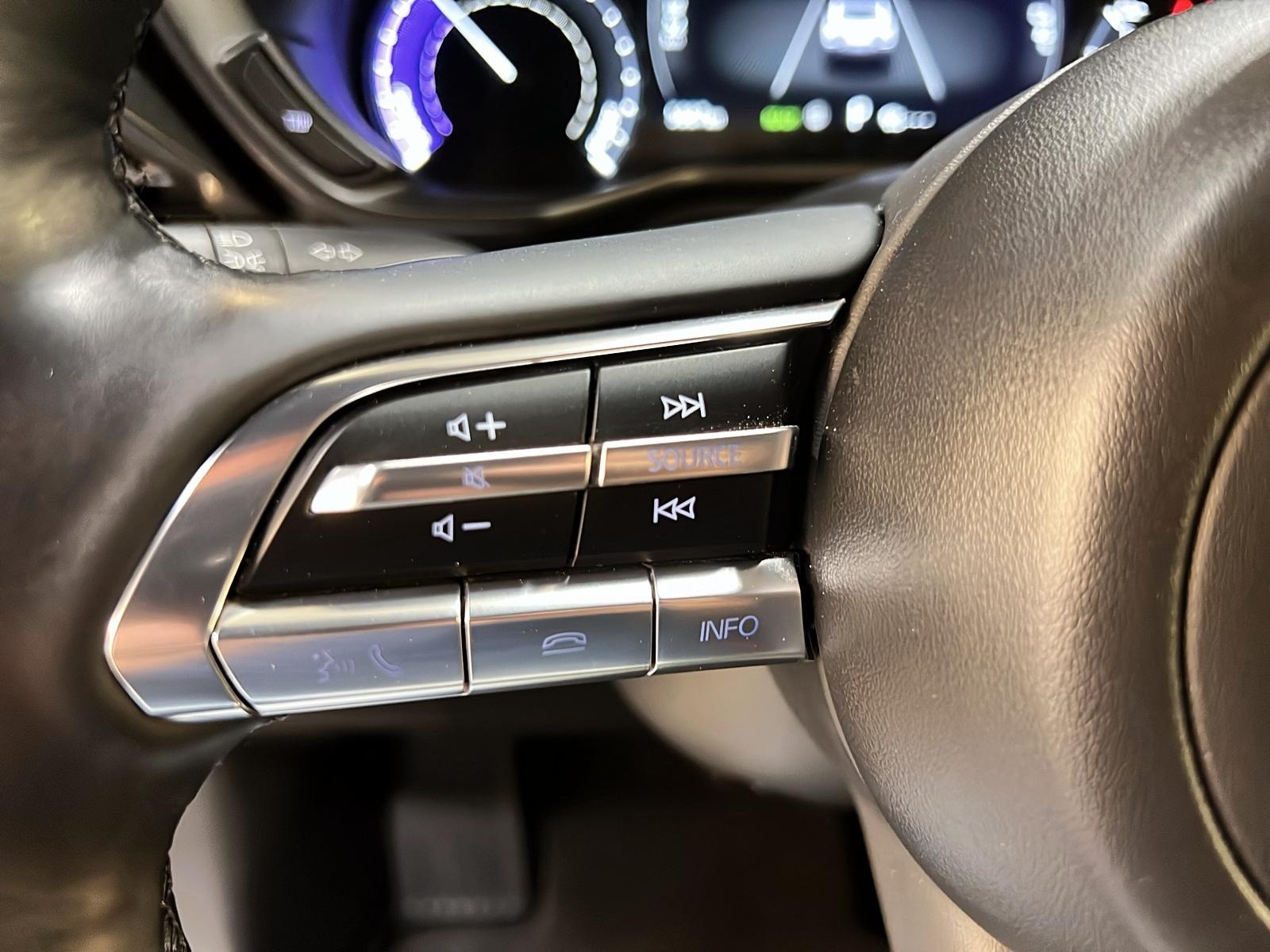 Mazda MX-30 GS NAV 2023 - image #21