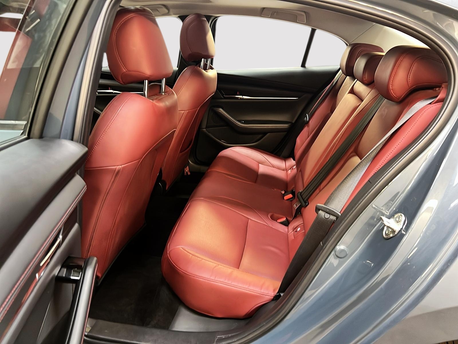 Mazda Mazda3 GT TURBO CUIR TOIT NAV 4RM 2023 - image #9