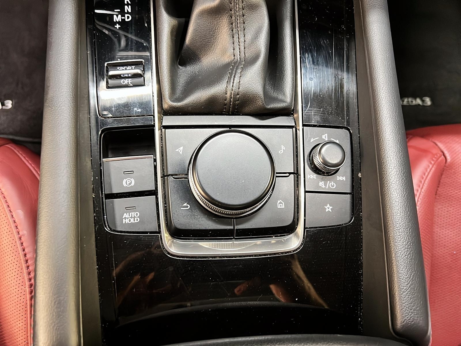 Mazda Mazda3 GT TURBO CUIR TOIT NAV 4RM 2023 - image #14