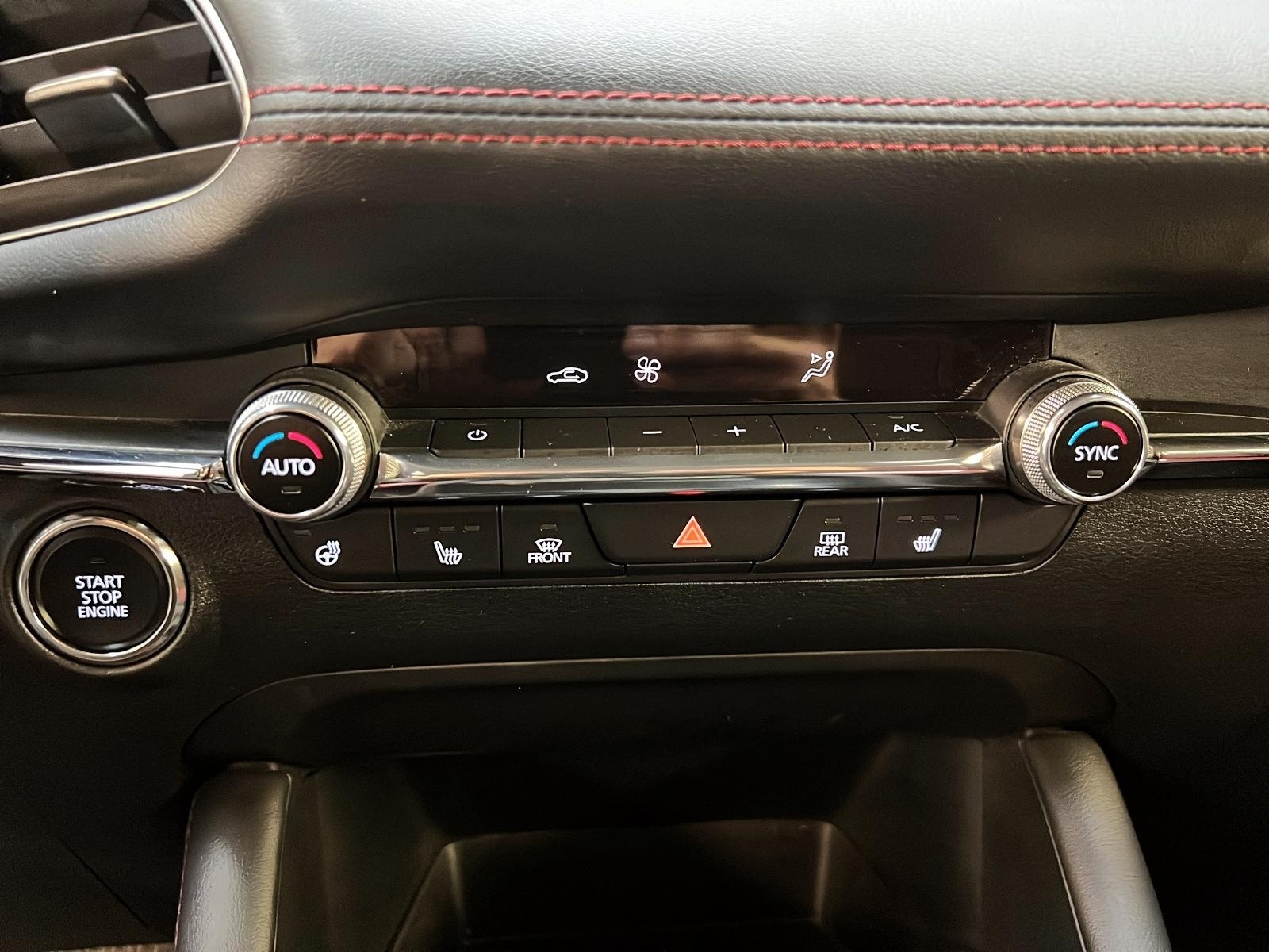 Mazda Mazda3 GT TURBO CUIR TOIT NAV 4RM 2023 - image #16