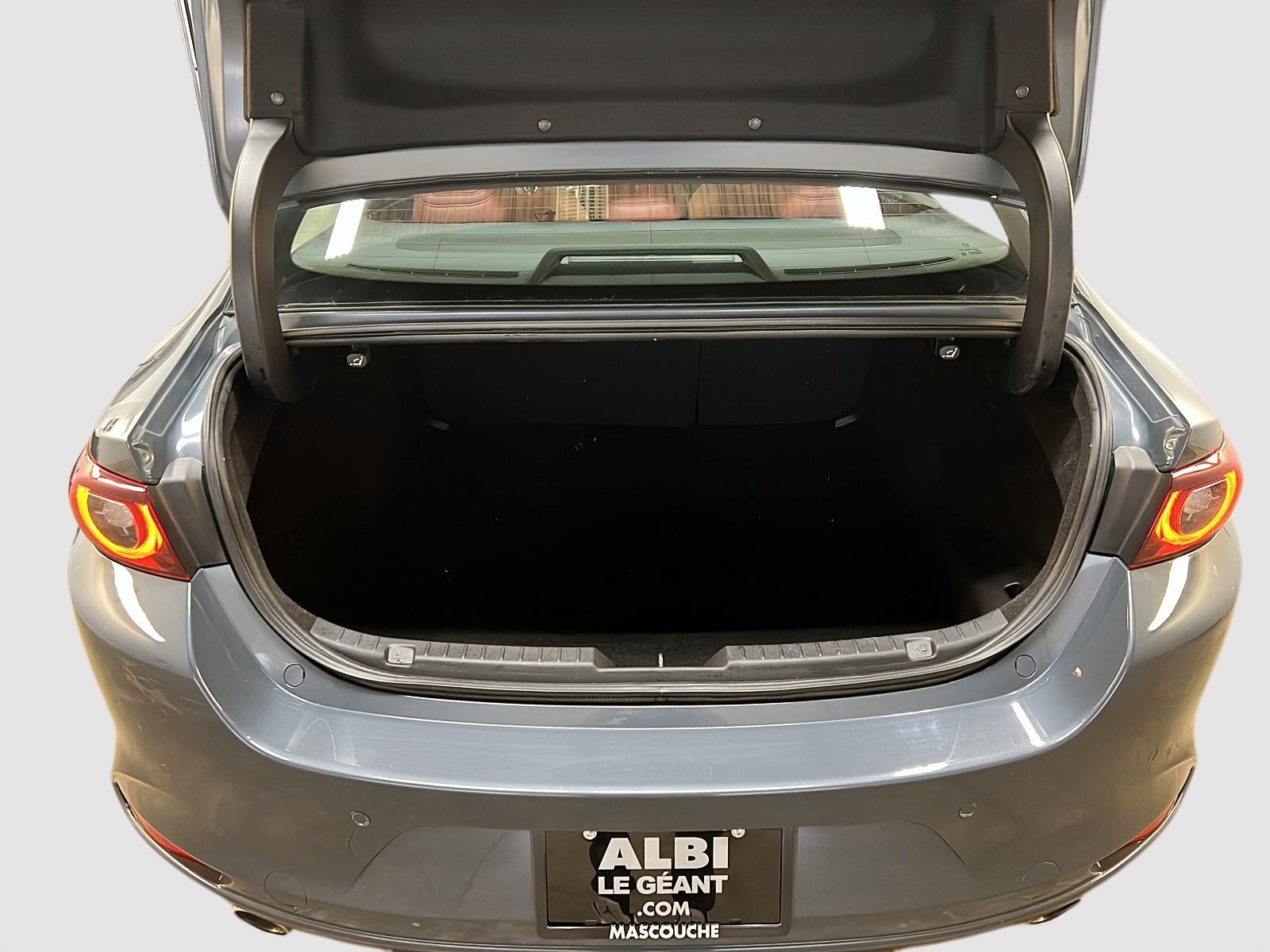 Mazda Mazda3 GT TURBO CUIR TOIT NAV 4RM 2023 - image #13