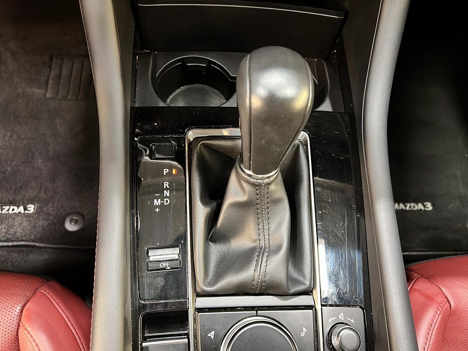 Mazda Mazda3 GT TURBO CUIR TOIT NAV 4RM 2023 - image #15