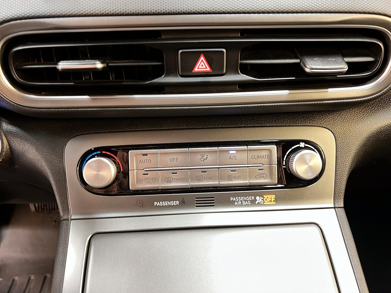 Hyundai Kona EV PREFERRED 2022 - image #14