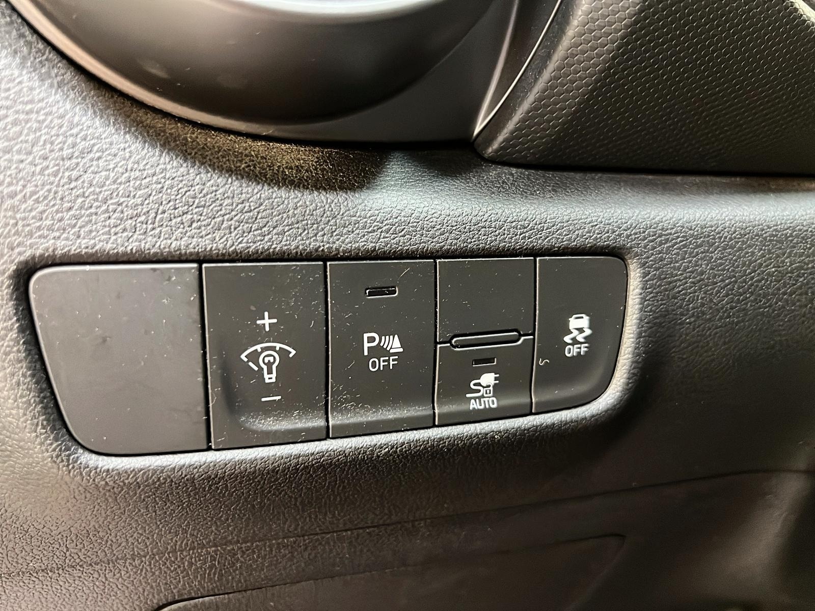 Hyundai Kona EV PREFERRED 2022 - image #20