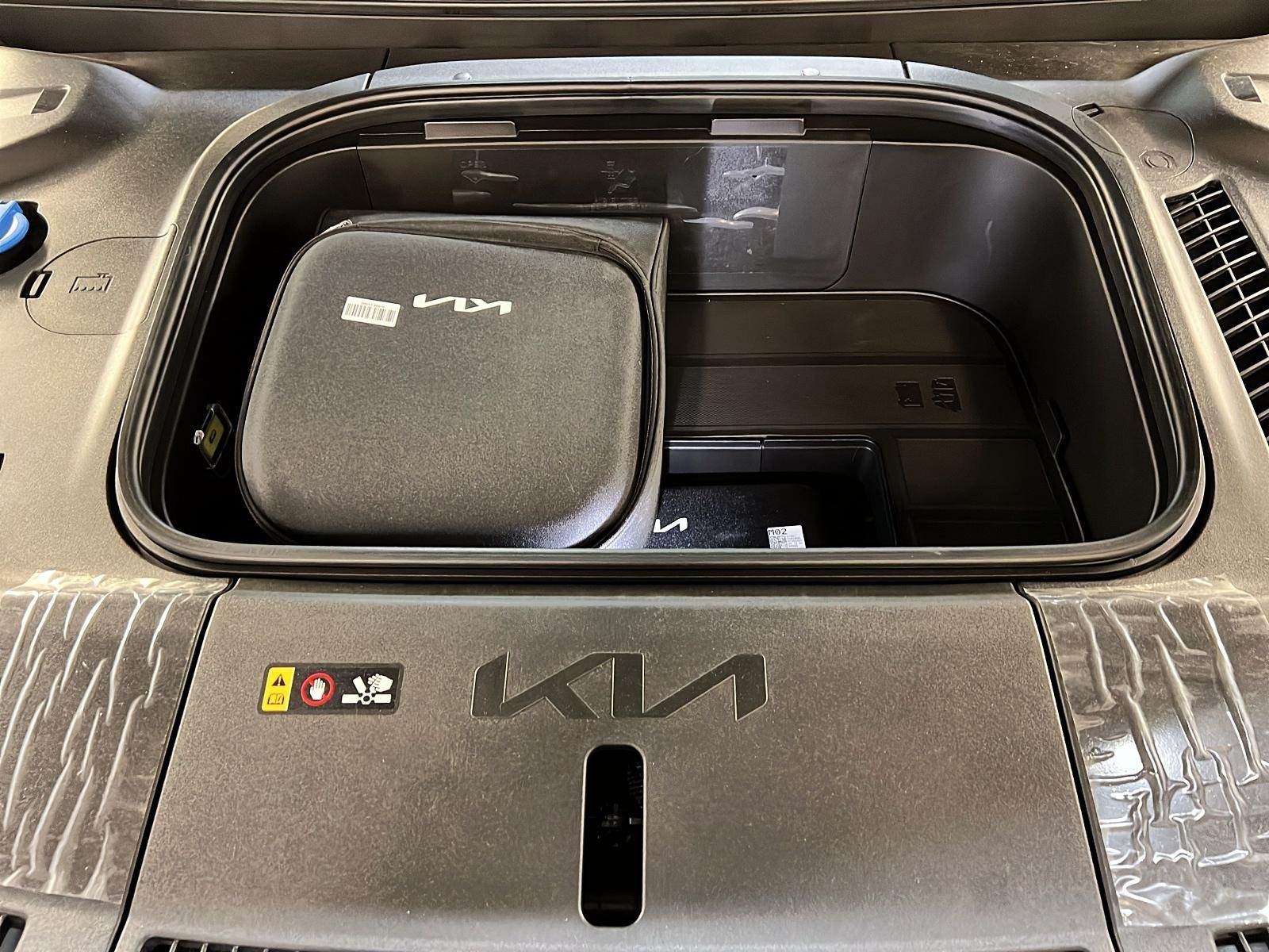 Kia EV9 LAND GT LINE CUIR TOIT PANO NAV 4RM 2024 - image #13