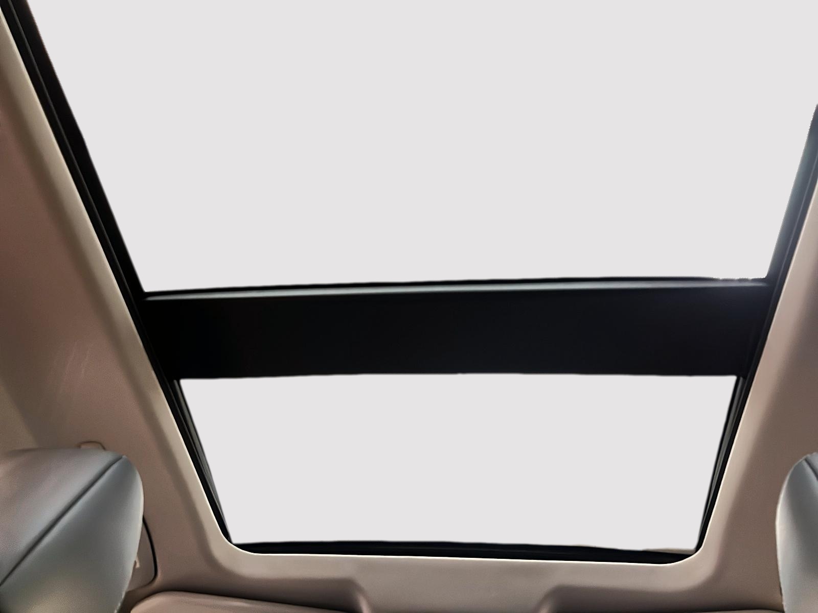 Nissan Rogue PLATINIUM CUIR  TOIT PANO NAV 4RM 2023 - image #9