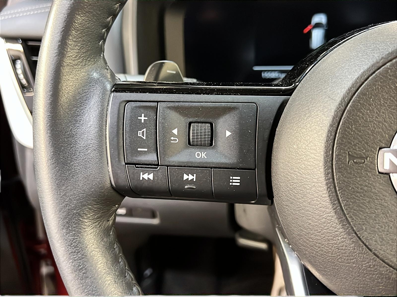 Nissan Rogue PLATINIUM CUIR  TOIT PANO NAV 4RM 2023 - image #24