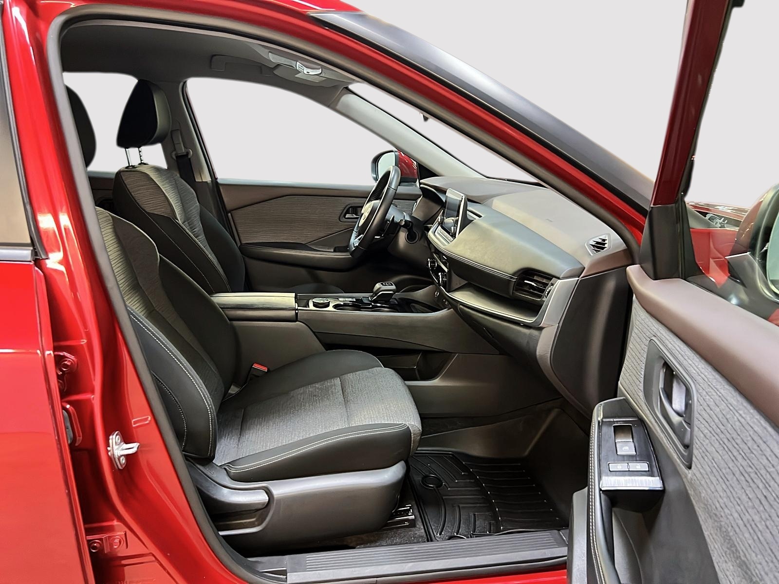 Nissan Rogue 2022 - Image #8