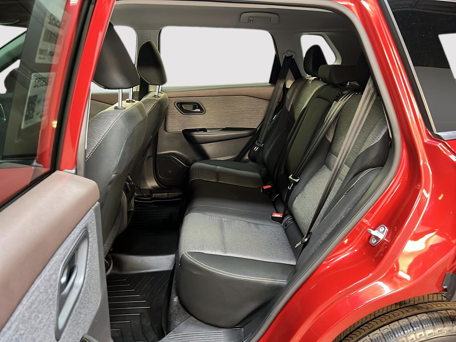 Nissan Rogue 2022 - Image #9