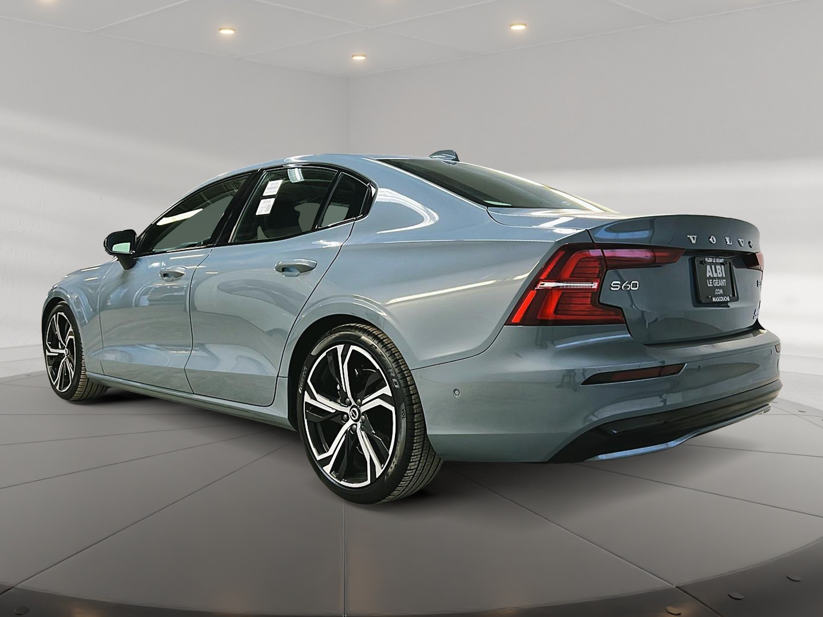 Volvo S60 2024 - Image #6