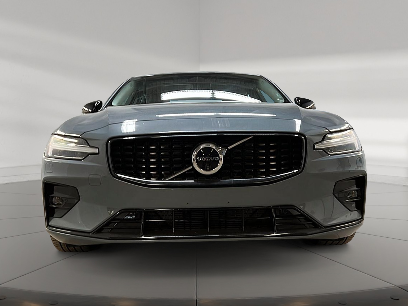 Volvo S60 B5 PLUS CUIR TOIT NAV 4RM 2024 - image #2