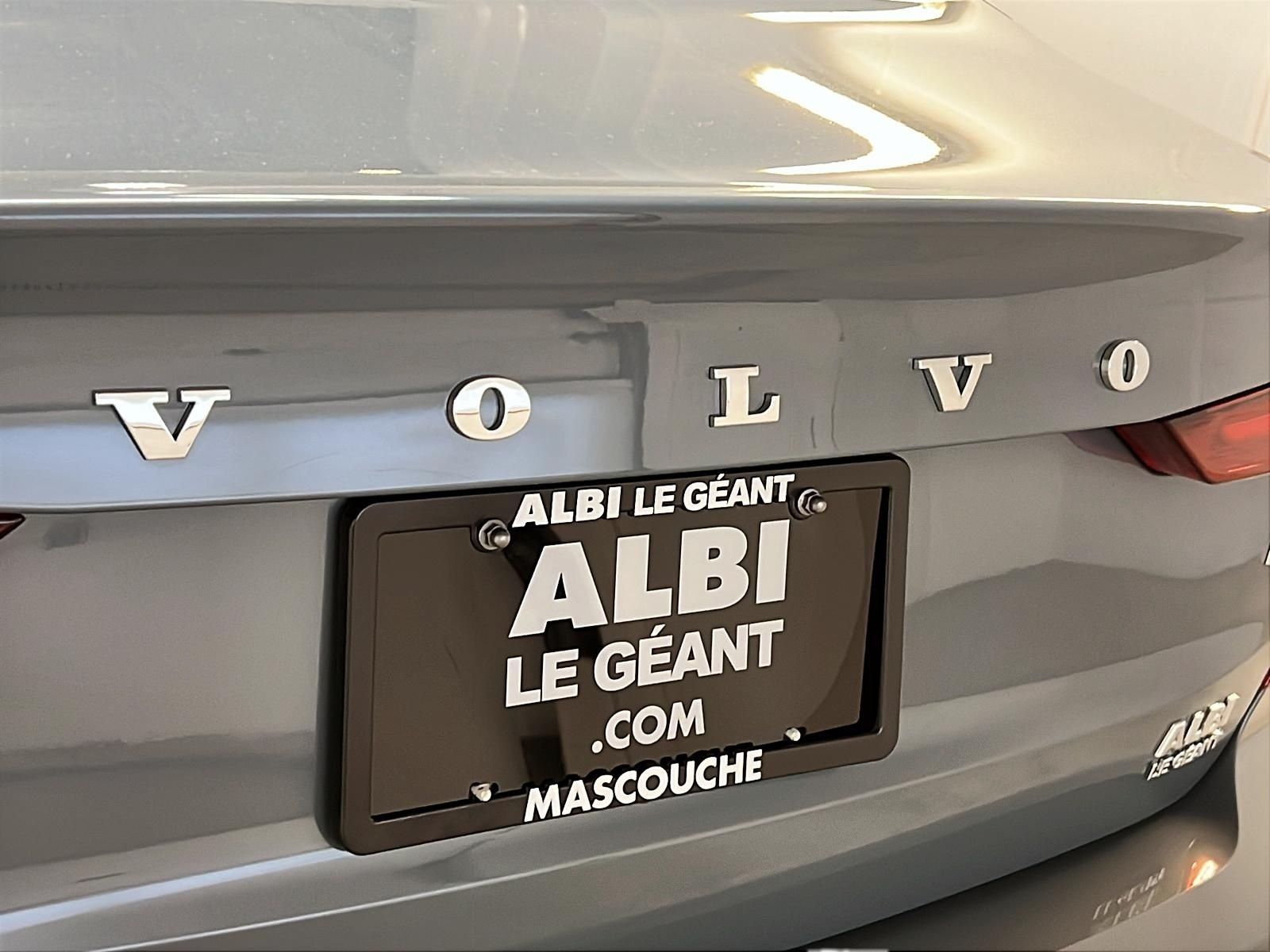 Volvo S60 B5 PLUS CUIR TOIT NAV 4RM 2024 - image #29