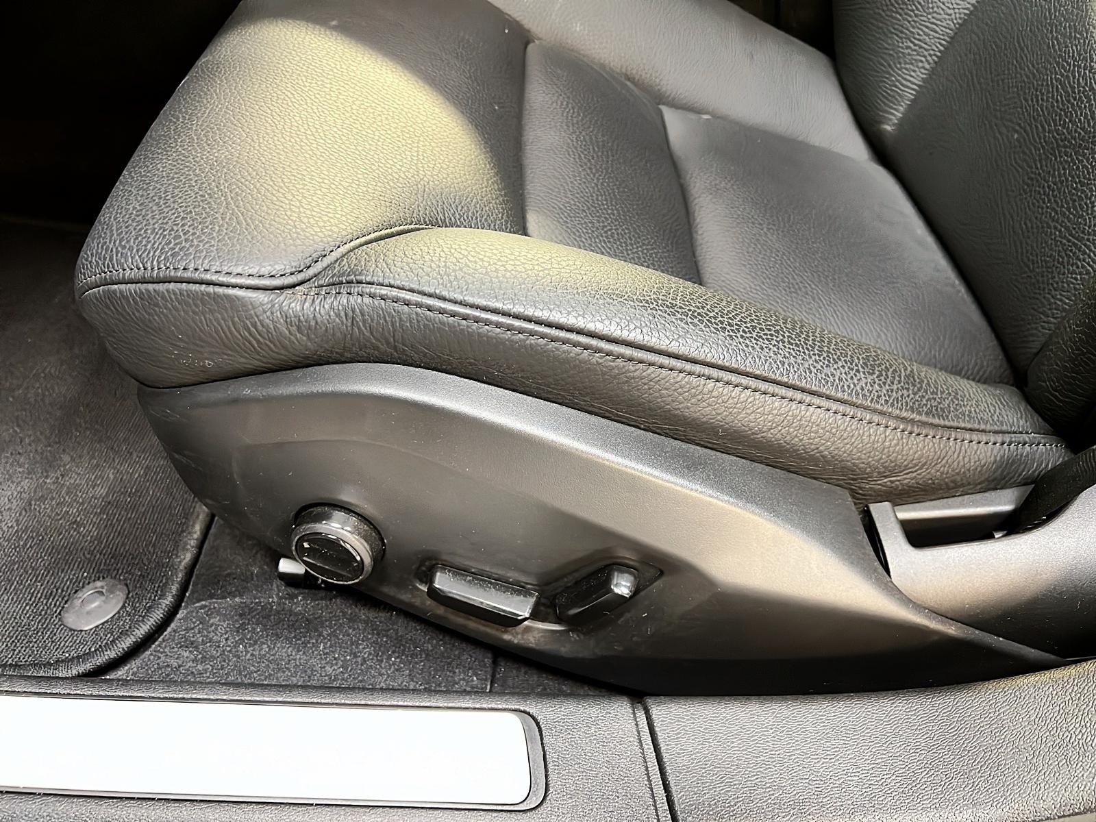 Volvo S60 B5 PLUS CUIR TOIT NAV 4RM 2024 - image #26