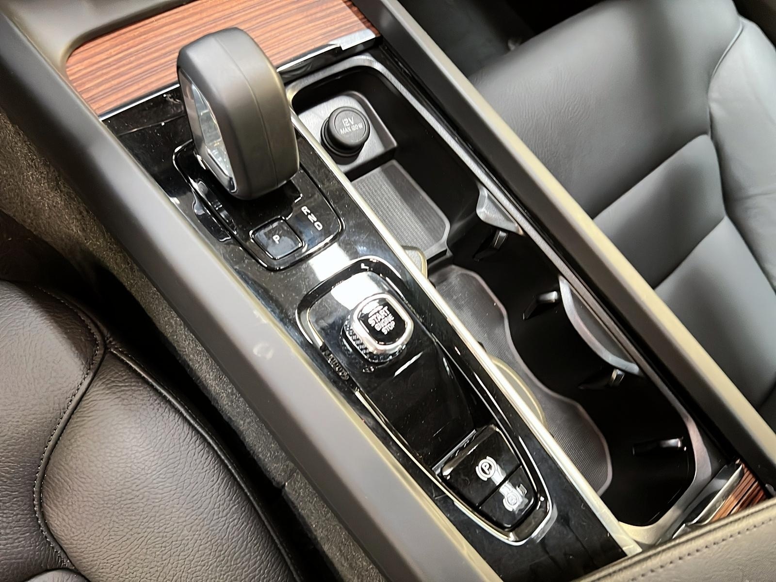 Volvo S60 B5 PLUS CUIR TOIT NAV 4RM 2024 - image #15