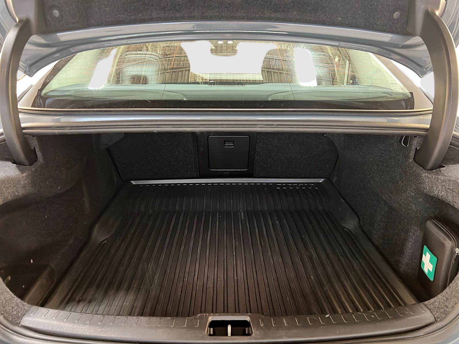 Volvo S60 B5 PLUS CUIR TOIT NAV 4RM 2024 - image #14