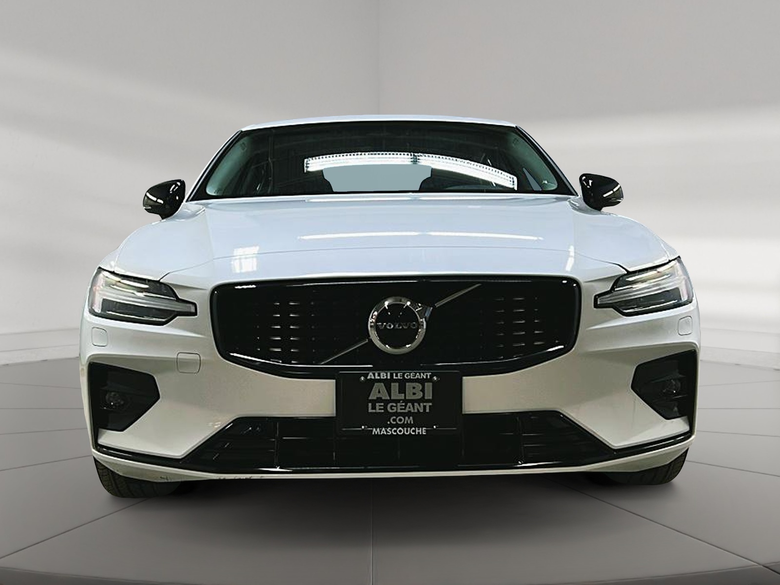 Volvo S60 B5 CORE CUIR TOIT PANO NAV 4RM 2024 - image #2