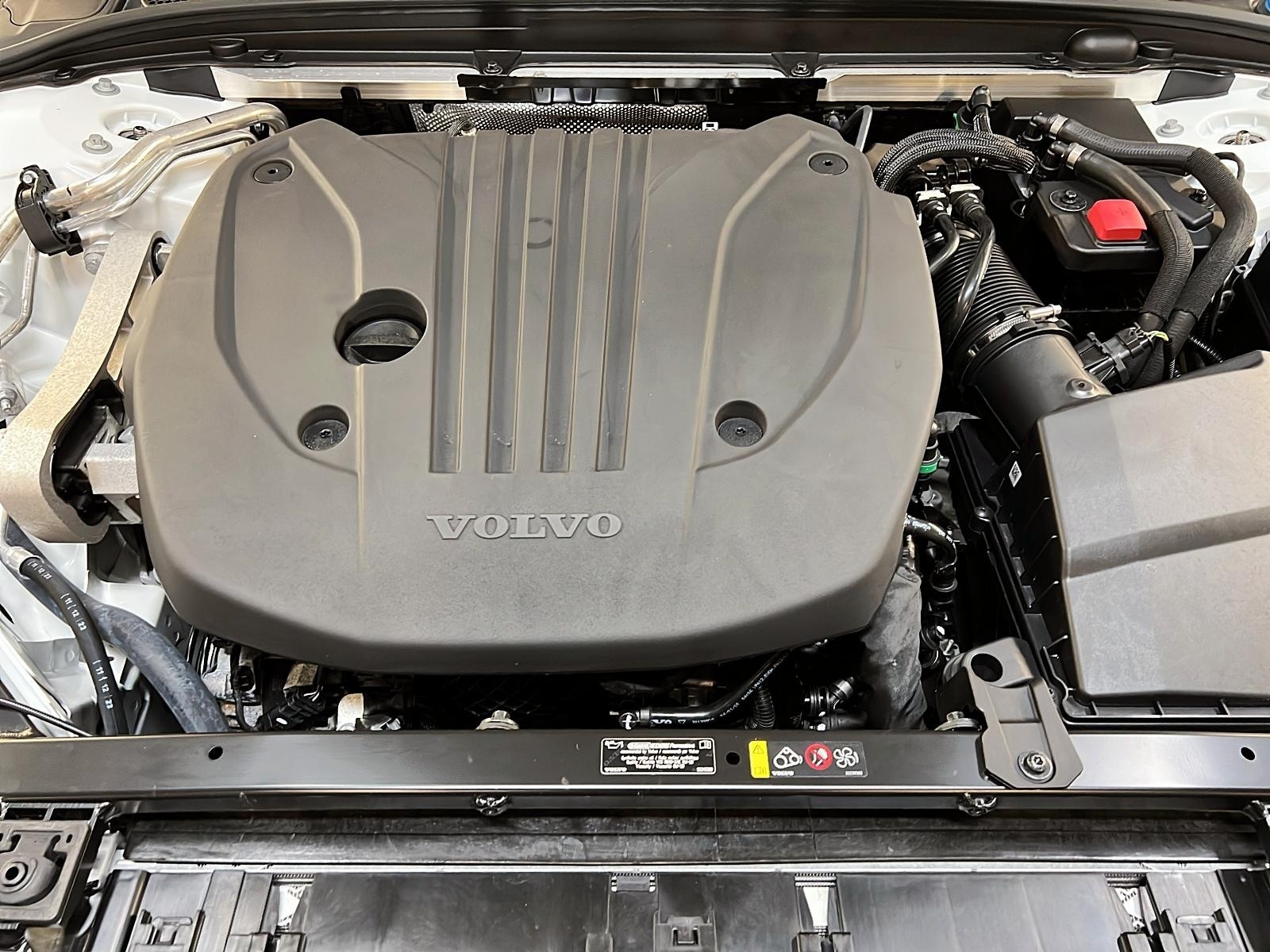 Volvo S60 B5 CORE CUIR TOIT PANO NAV 4RM 2024 - image #13