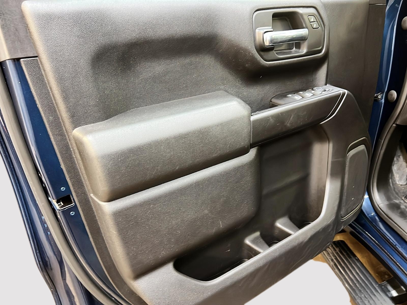 Chevrolet Silverado 1500 CUSTOM CREW CAB 4X4 2023 - image #20