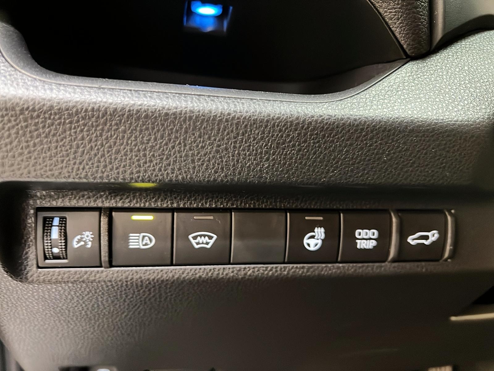 Toyota Rav4 Prime XSE PLUG IN  CUIR TOIT 4RM 2024 - image #22