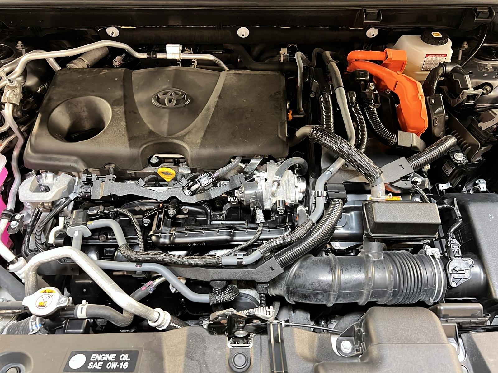 Toyota Rav4 Prime XSE PLUG IN  CUIR TOIT 4RM 2024 - image #11