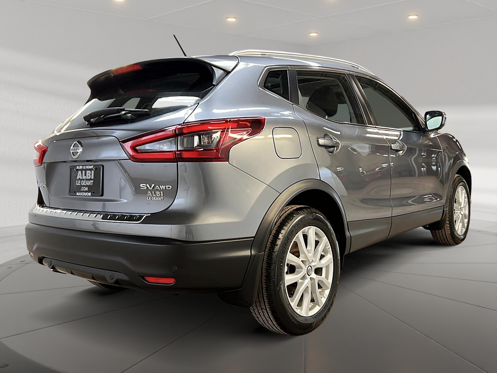 Nissan Qashqai SV TOIT 4RM 2023 - image #4