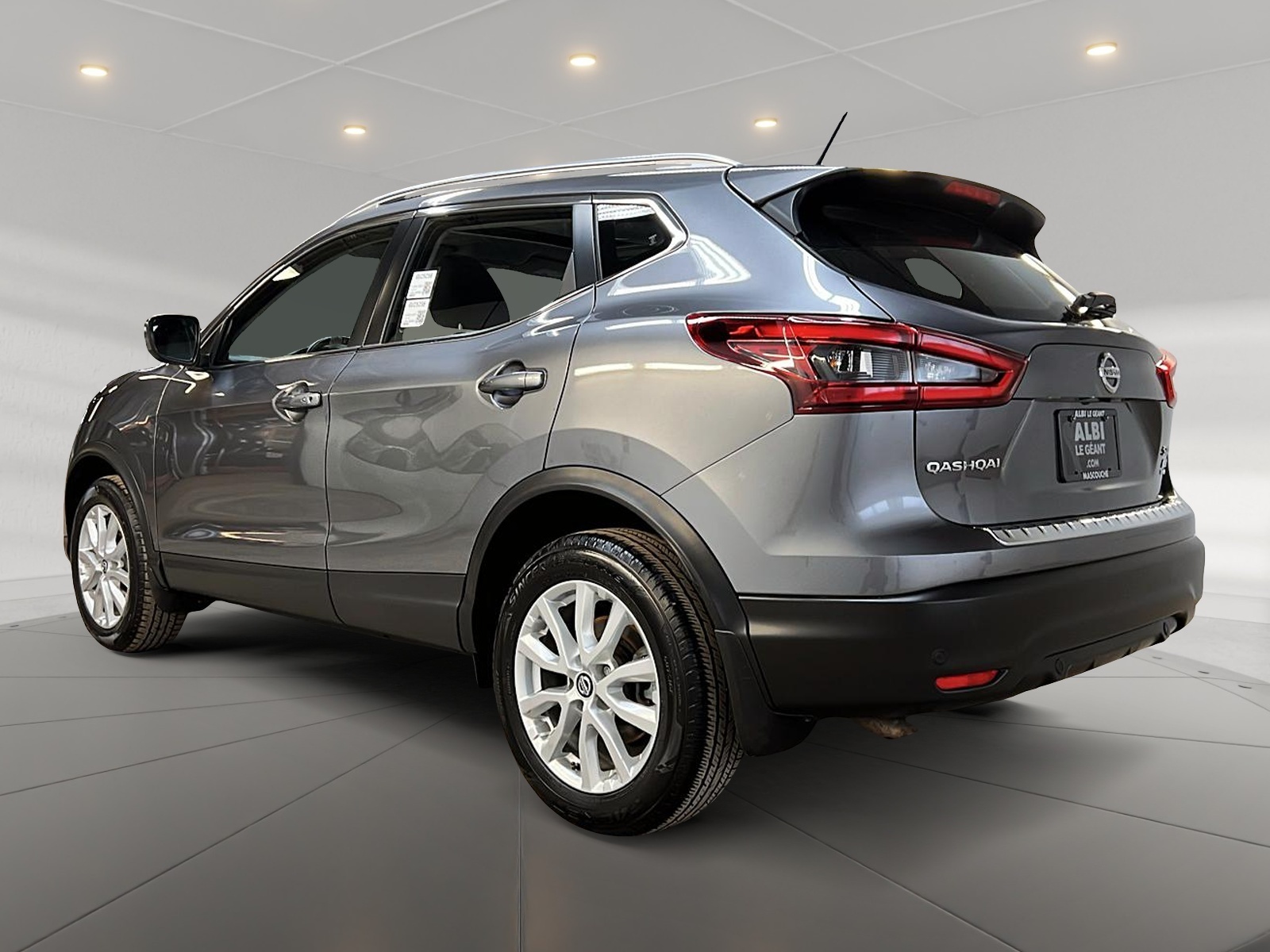 Nissan Qashqai SV TOIT 4RM 2023 - image #6