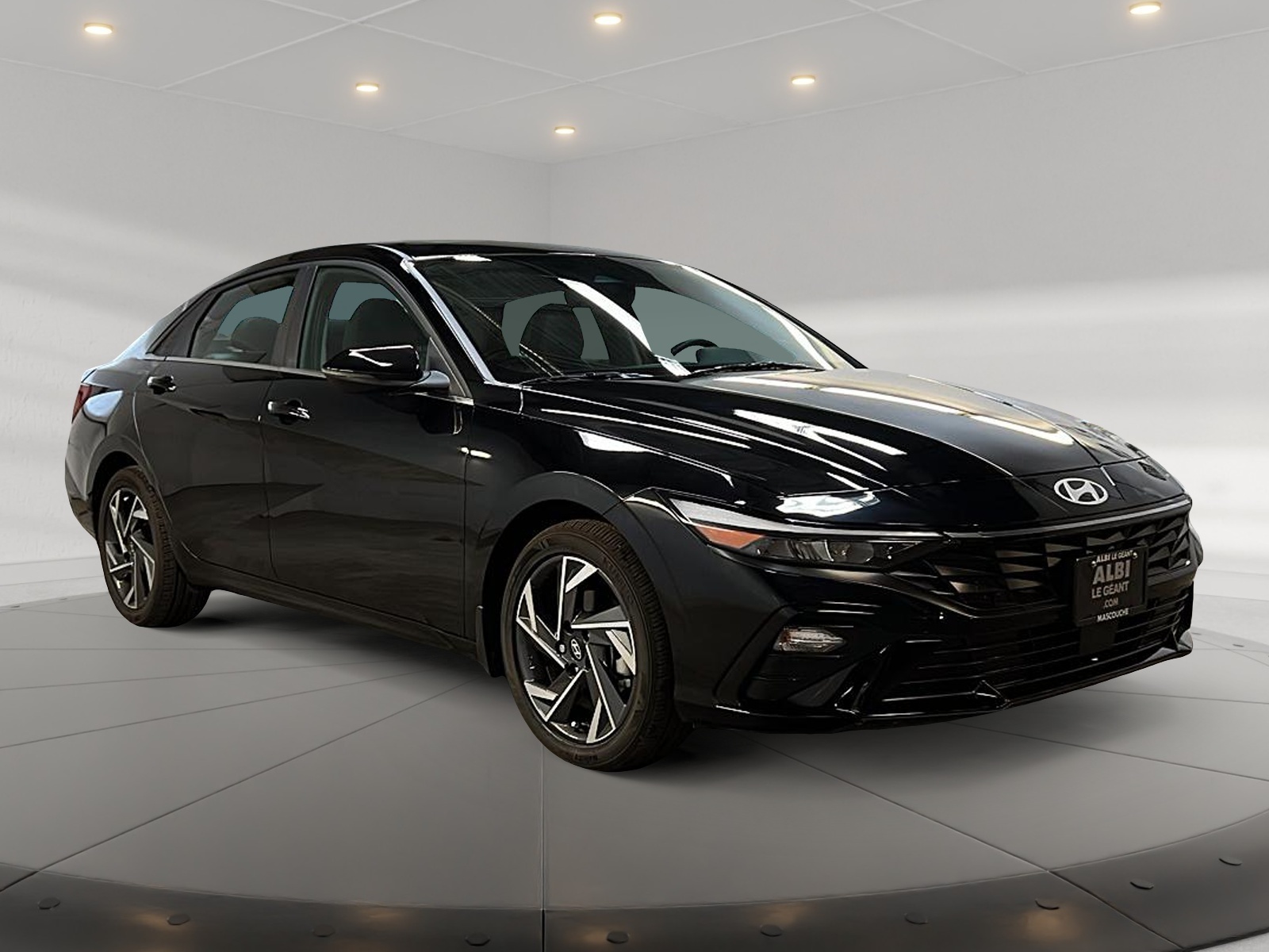 Hyundai Elantra 2024 - Image #3