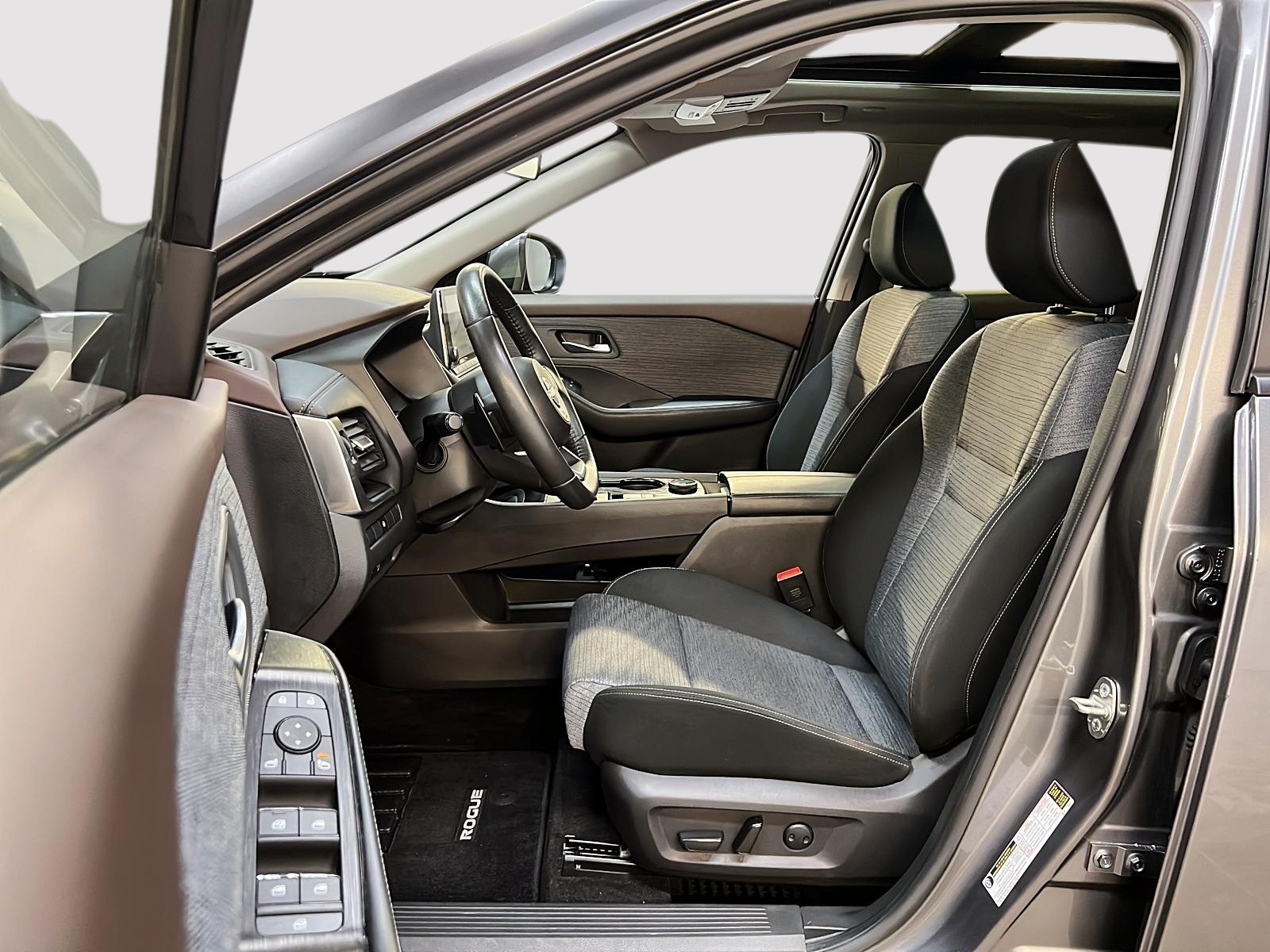 Nissan Rogue SV TOIT PANO 4RM 2023 - image #7