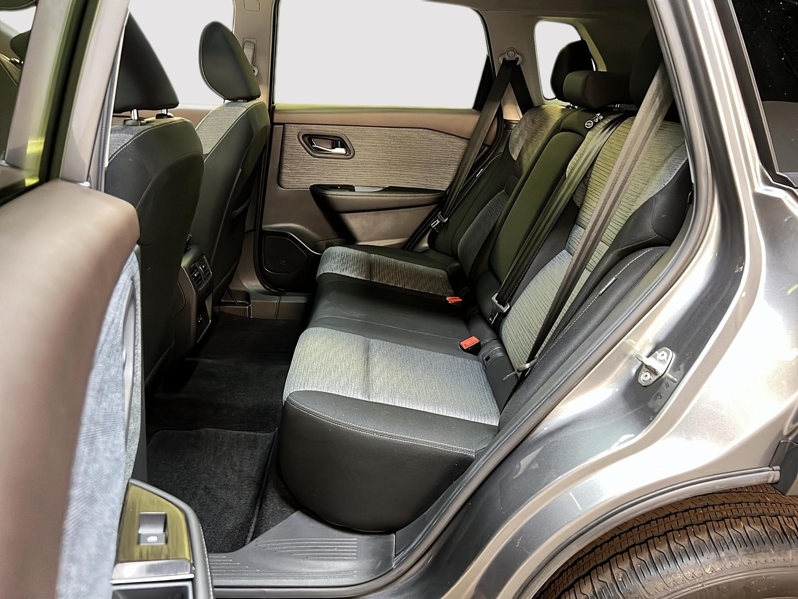 Nissan Rogue SV TOIT PANO 4RM 2023 - image #9