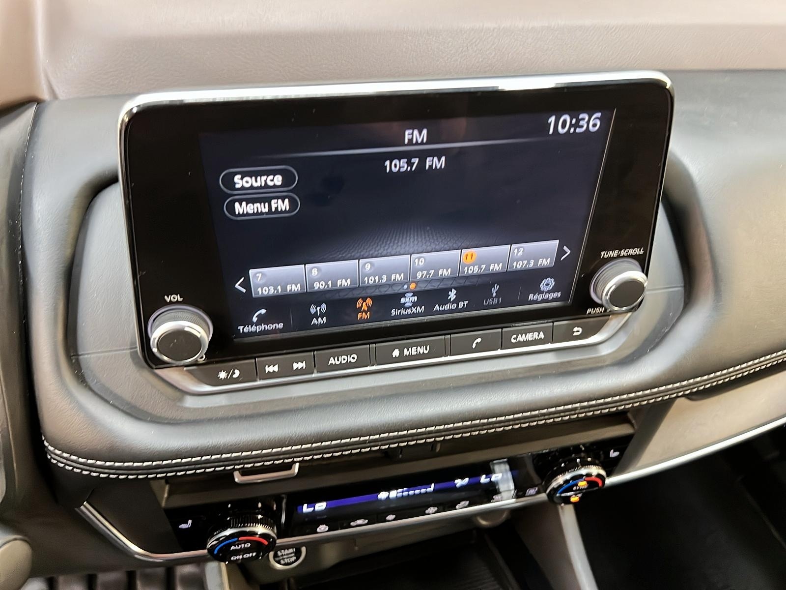 Nissan Rogue SV TOIT PANO 4RM 2023 - image #16