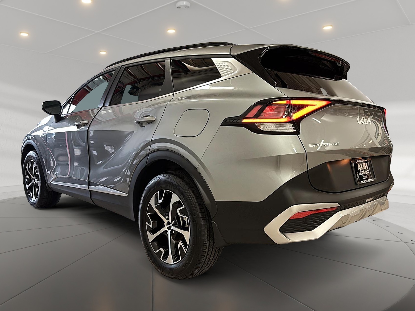 Kia Sportage EX CUIR TOIT PANO NAV 4RM 2024 - image #6