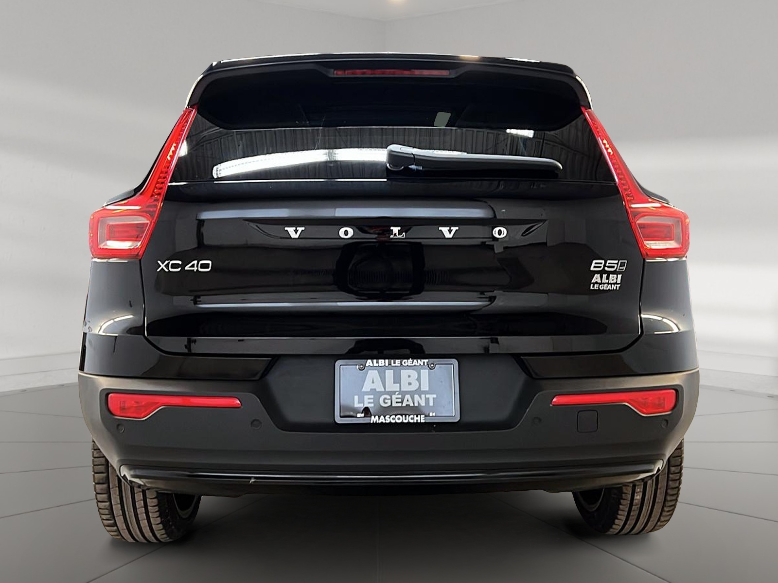 Volvo XC40 B5 ULTRA CUIR TOIT PANO NAV 4RM 2025 - image #5