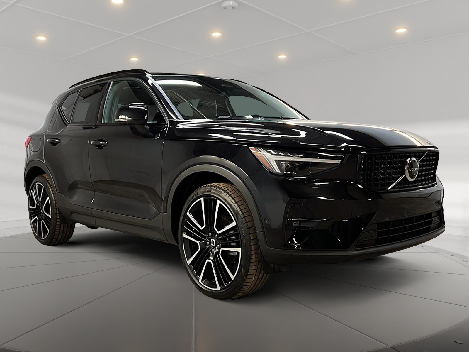 Volvo XC40 B5 ULTRA CUIR TOIT PANO NAV 4RM 2025 - image #3